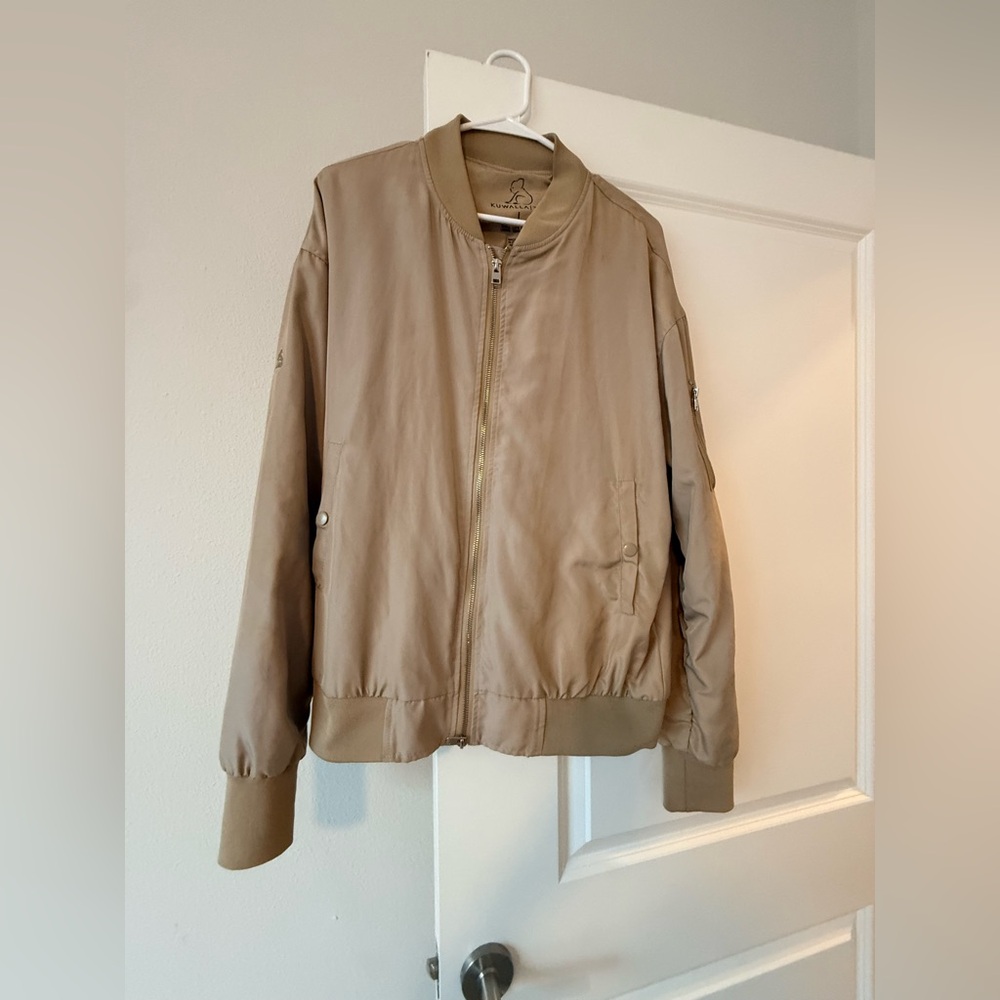 ✨ Kuwalla Tee Neutral Tan Beige Full Zip Bomber Jacket Utility Pocket Size L 🧥❤️ - Picture 10 of 16